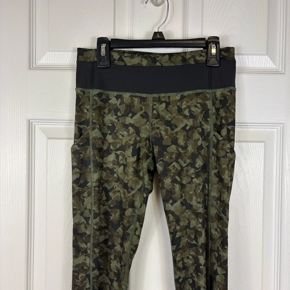 Lululemon speed tight III luxtreme mystic jungle fatigue green black sz 4